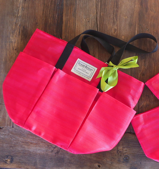 The B3 Best Buddy Bag - Holiday Red